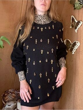 Vintage 90s Victoria Harbour Black Knit Key & Lock Sweater Gold Charm Embellishe